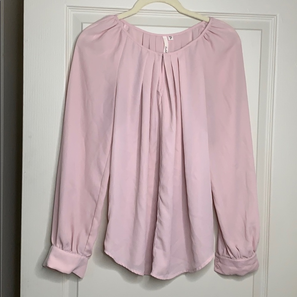EVERYTHING MUST GO Bellatrix light pink blouse